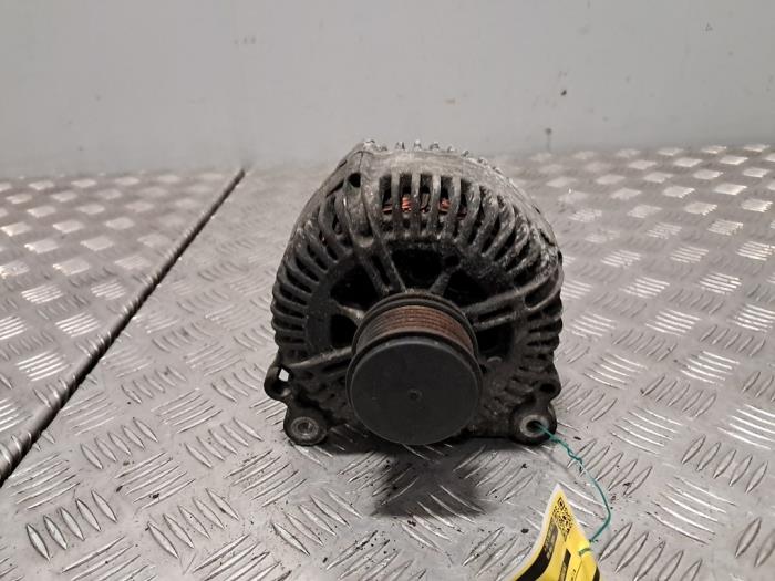 Usagé Dynamo Audi A6 (C6) Prix € 90,75 Prix TTC proposé par De Jonghe Recuparts