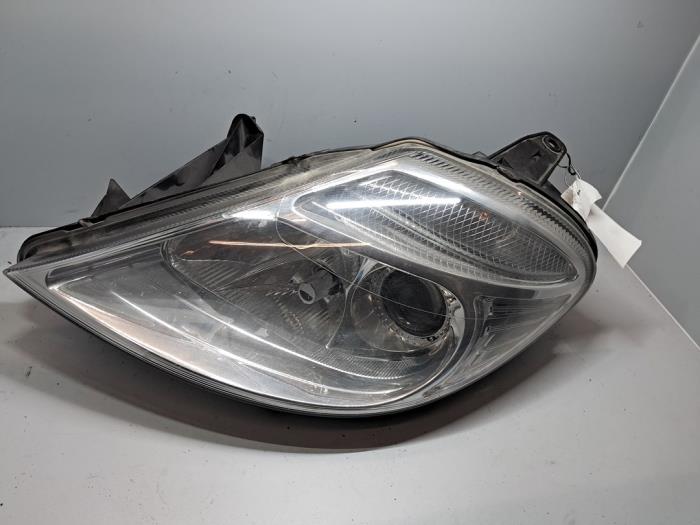 Używane Reflektor prawy Citroen C8 (EA/EB) 2.0 HDiF 16V Cena € 42,35 Z VAT oferowane przez De Jonghe Recuparts