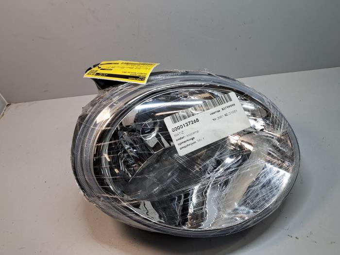 Używane Reflektor prawy Chevrolet Matiz 0.8 S,SE Cena € 42,35 Z VAT oferowane przez De Jonghe Recuparts