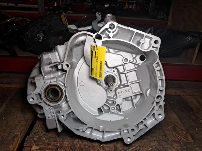 Gebrauchte Getriebe Opel Corsa D 1.3 CDTi 16V Ecotec Preis € 605,00 Mit Mehrwertsteuer angeboten von De Jonghe Recuparts
