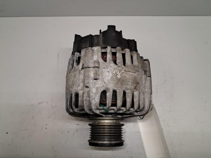 Usagé Dynamo Renault Megane III Berline (BZ) 1.5 dCi 110 Prix € 72,60 Prix TTC proposé par De Jonghe Recuparts
