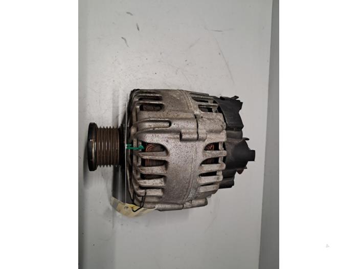 Używane Pradnica Renault Scénic III (JZ) 1.2 16V TCe 115 Energy Cena € 90,75 Z VAT oferowane przez De Jonghe Recuparts