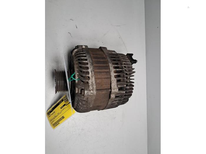 Usagé Dynamo Renault Espace (JK) 2.2 dCi 150 16V Grand Espace Prix € 90,75 Prix TTC proposé par De Jonghe Recuparts