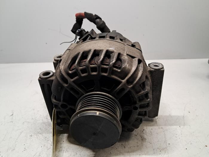 Begagnade Dynamo Opel Corsa D 1.3 CDTi 16V ecoFLEX Pris € 90,75 Inklusive moms erbjuds av De Jonghe Recuparts