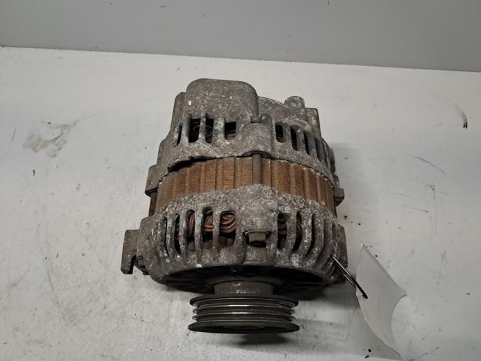Begagnade Dynamo Renault Clio II (BB/CB) 1.2 16V Pris € 60,50 Inklusive moms erbjuds av De Jonghe Recuparts