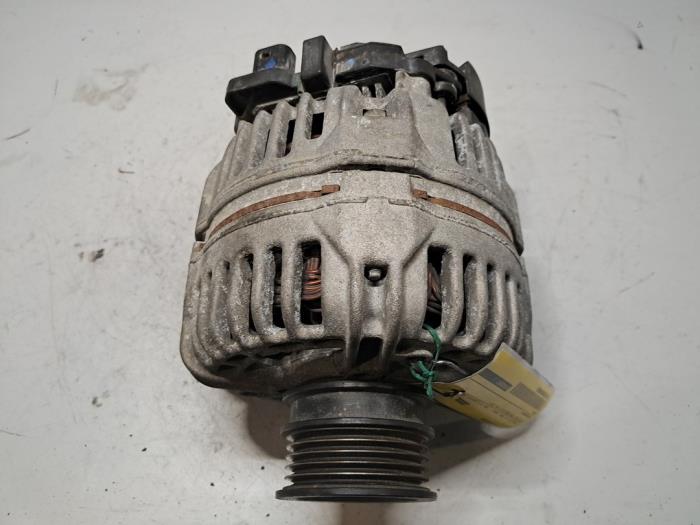 Begagnade Dynamo Opel Astra H (L48) 1.7 CDTi 16V Pris € 60,50 Inklusive moms erbjuds av De Jonghe Recuparts