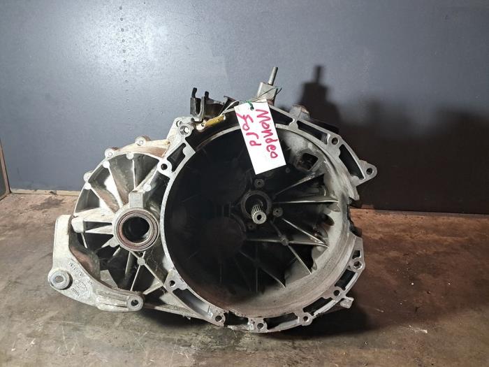 Usagé Boîte de vitesse Ford Mondeo III 1.8 16V SCI Prix € 423,50 Prix TTC proposé par De Jonghe Recuparts