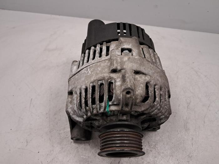 Begagnade Dynamo Rover 75 2.0 CDT 16V Pris € 90,75 Inklusive moms erbjuds av De Jonghe Recuparts