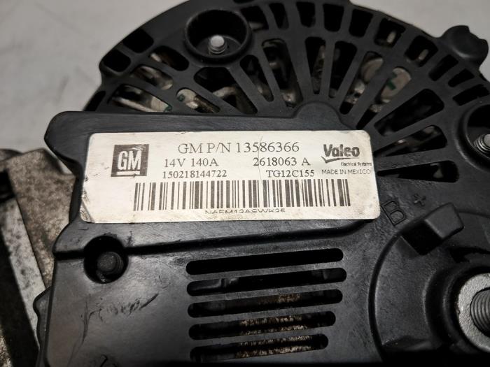 Dynamo from a Chevrolet Cruze (305) 1.8 16V VVT 2010
