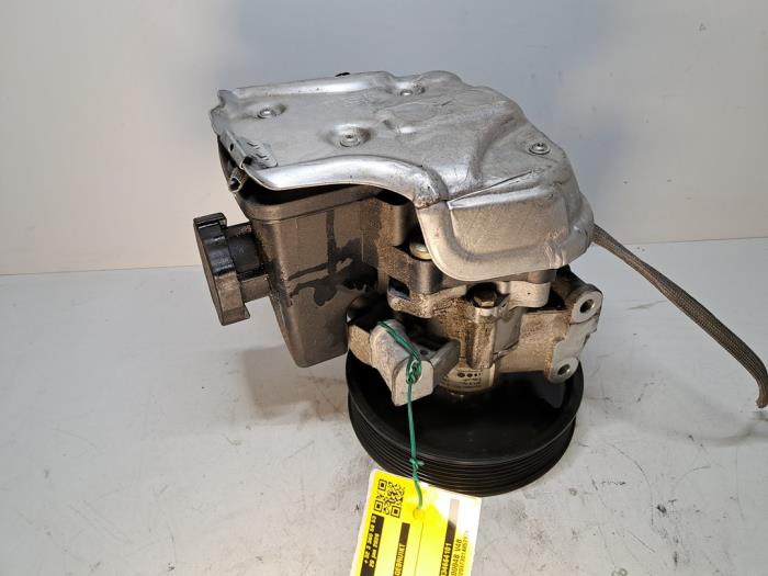 Begagnade Servostyrningspump Mercedes C Sportcoupé (C203) 1.8 C-160 Pris € 90,75 Inklusive moms erbjuds av De Jonghe Recuparts