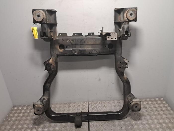Usados Subchasis Volkswagen Transporter T5 2.0 BiTDI DRF Precio € 242,00 IVA incluido ofrecido por De Jonghe Recuparts