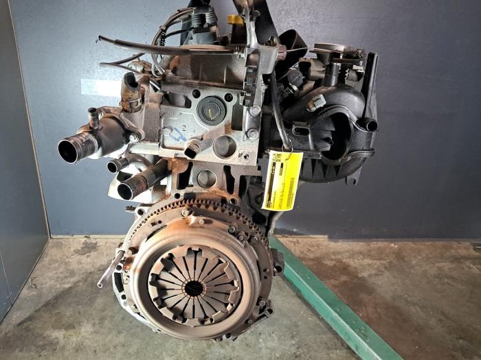 Używane Silnik Dacia Sandero I (BS) 1.6 Cena € 726,00 Z VAT oferowane przez De Jonghe Recuparts
