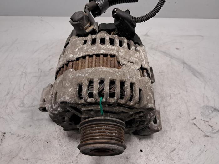 Usagé Dynamo Volvo S40 (MS) 2.4 20V Prix € 90,75 Prix TTC proposé par De Jonghe Recuparts