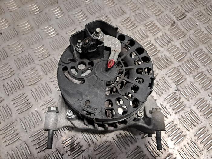 Dynamo van een Fiat Tipo (356S) 1.4 16V 2019