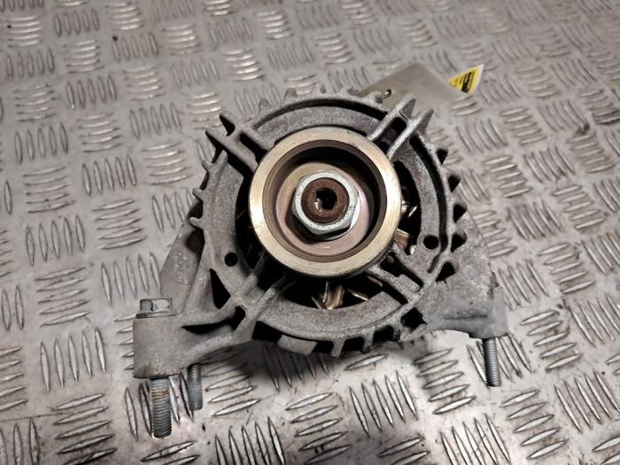 Dynamo van een Fiat Tipo (356S) 1.4 16V 2019