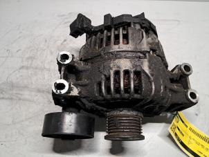 Dynamo van een BMW 3 serie (E90) 316i 16V 2007
