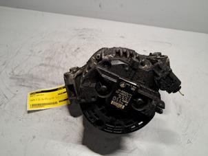 Dynamo van een BMW 3 serie (E90) 316i 16V 2007