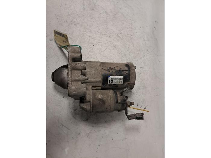 Usagé Démarreur Peugeot 206 (2A/C/H/J/S) 1.4 HDi Prix € 48,40 Prix TTC proposé par De Jonghe Recuparts