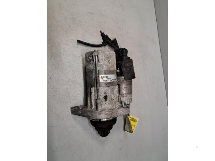 Used Starter Volkswagen Golf V (1K1) 1.9 TDI Price € 72,60 Inclusive VAT offered by De Jonghe Recuparts