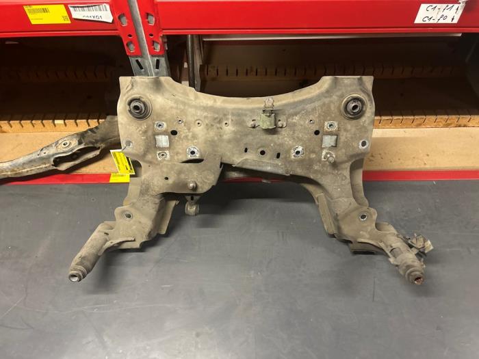 Usagé Faux châssis Renault Grand Scénic III (JZ) 1.4 16V TCe 130 Prix € 151,25 Prix TTC proposé par De Jonghe Recuparts