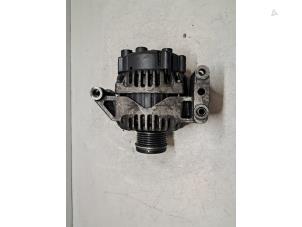 Dynamo van een Fiat Fiorino (225) 1.3 JTD 16V Multijet 2013