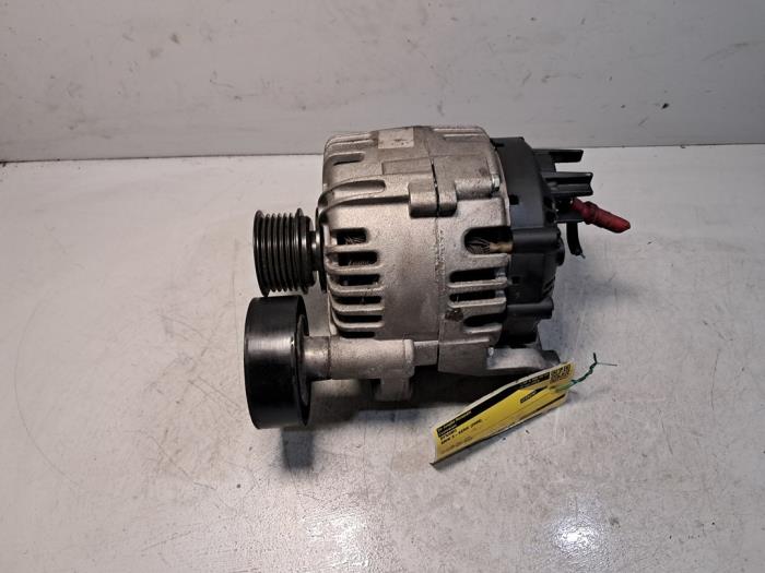 Gebrauchte Dynamo BMW 5 serie (E60) 530i 24V Preis € 121,00 Mit Mehrwertsteuer angeboten von De Jonghe Recuparts