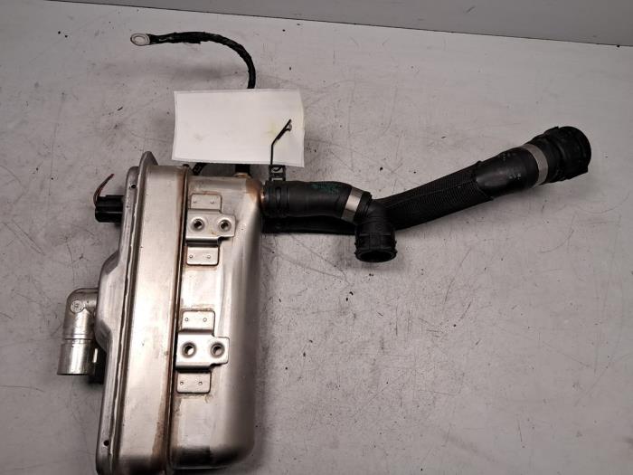 Usagé Refroidisseur clim BMW 3 serie (F30) 330e Prix € 181,50 Prix TTC proposé par De Jonghe Recuparts