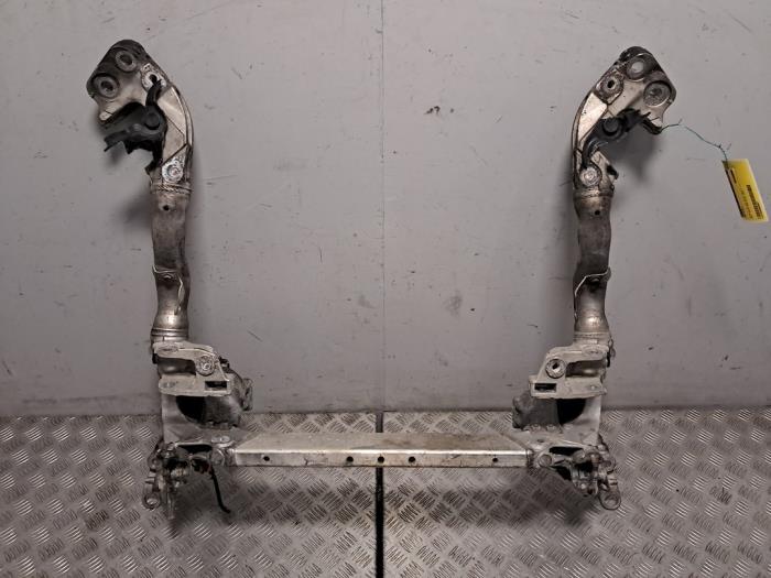 Usados Subchasis Audi A4 (B8) 2.7 TDI V6 24V Precio € 102,85 IVA incluido ofrecido por De Jonghe Recuparts