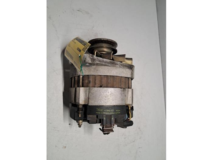 Used Dynamo Renault 19 Phase II/III (L53) 1.4 Price € 48,40 Inclusive VAT offered by De Jonghe Recuparts