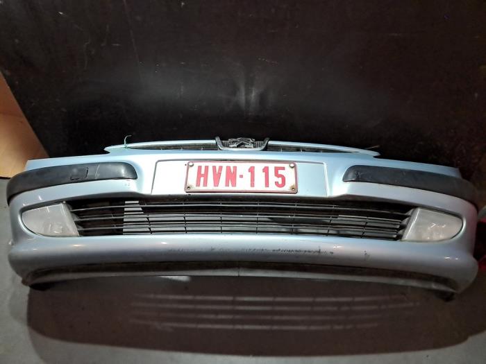 Usados Parachoques Peugeot 607 (9D/U) Precio € 96,80 IVA incluido ofrecido por De Jonghe Recuparts