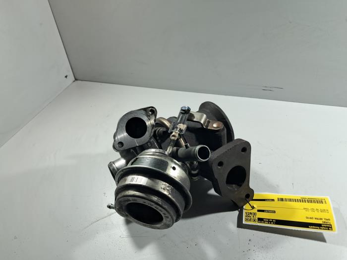 Usagé Turbo Opel Astra J Sports Tourer (PD8/PE8/PF8) 1.3 CDTI 16V ecoFlex Prix € 181,50 Prix TTC proposé par De Jonghe Recuparts