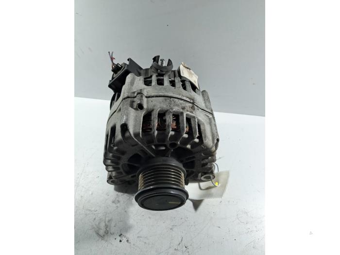 Begagnade Dynamo Ford Mondeo V Wagon 2.0 TDCi 180 16V Pris € 90,75 Inklusive moms erbjuds av De Jonghe Recuparts