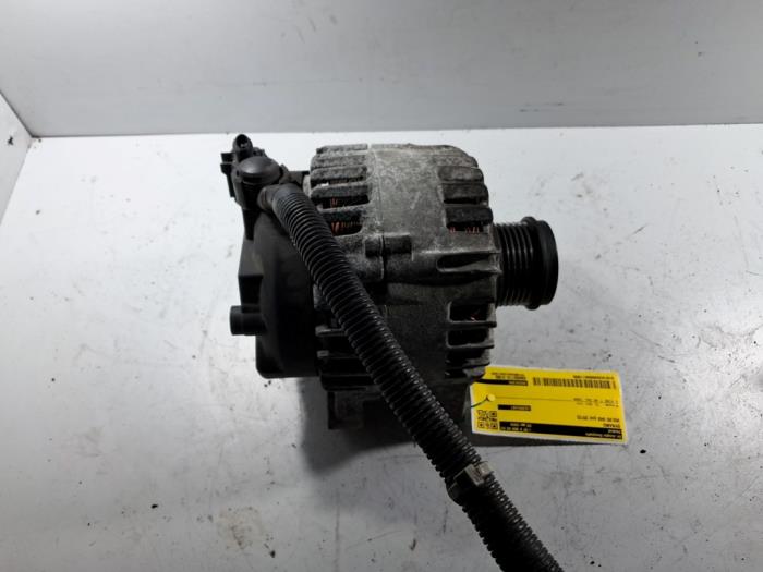 Gebrauchte Dynamo Volvo V40 (MV) 1.6 D2 Preis € 90,75 Mit Mehrwertsteuer angeboten von De Jonghe Recuparts