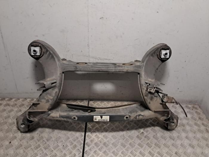 Usados Subchasis Mercedes E (W213) E-200d 1.6 Turbo 16V Precio € 181,50 IVA incluido ofrecido por De Jonghe Recuparts