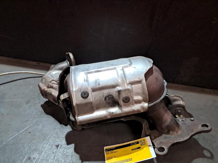 Używane Katalizator Dacia Logan II 0.9 TCE 12V GPL Cena € 242,00 Z VAT oferowane przez De Jonghe Recuparts