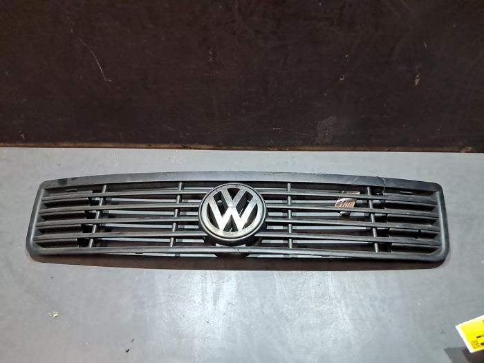 Używane Grill Volkswagen L 80 Cena € 48,40 Z VAT oferowane przez De Jonghe Recuparts