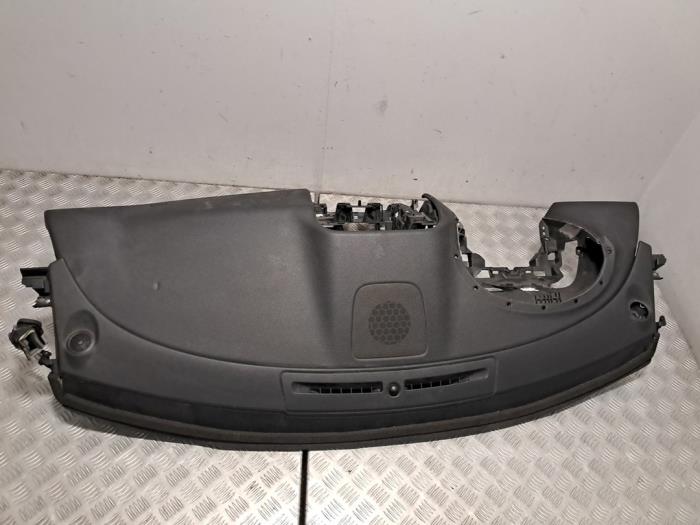 Usados Salpicadero Jaguar F-Pace 2.0 D e-Performance 16V Precio € 423,50 IVA incluido ofrecido por De Jonghe Recuparts