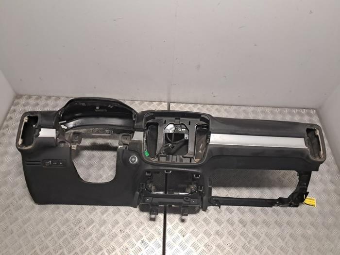 Używane Panel Volvo XC40 (XZ) 1.5 T4 Plug-in Hybrid 12V Cena € 1.028,50 Z VAT oferowane przez De Jonghe Recuparts