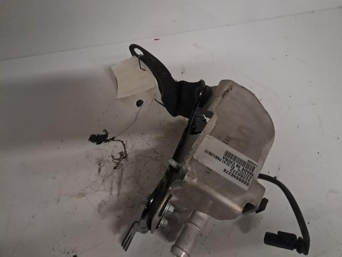 Usagé Refroidisseur clim Volvo XC40 (XZ) 1.5 T4 Plug-in Hybrid 12V Prix € 60,50 Prix TTC proposé par De Jonghe Recuparts