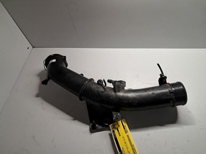 Gebrauchte Intercooler Rohr Volvo XC40 (XZ) 1.5 T4 Plug-in Hybrid 12V Preis € 72,60 Mit Mehrwertsteuer angeboten von De Jonghe Recuparts