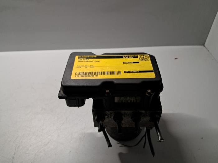Usagé Bloc ABS Ford Transit 2.4 TDCi 16V 4x4 Prix € 36,30 Prix TTC proposé par De Jonghe Recuparts
