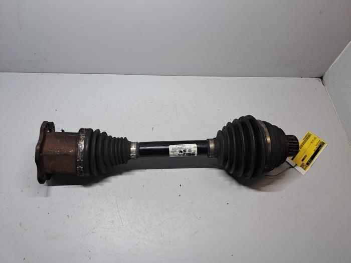 Gebrauchte Antriebswelle links vorne Audi A4 (B8) 2.0 TDI 16V Quattro Preis € 90,75 Mit Mehrwertsteuer angeboten von De Jonghe Recuparts