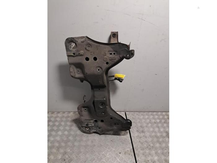 Gebrauchte Unterrahmen Opel Corsa D 1.2 16V Preis € 121,00 Mit Mehrwertsteuer angeboten von De Jonghe Recuparts