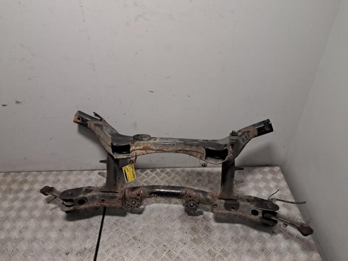Begagnade Underram Citroen C-Crosser 2.2 HDiF 16V Pris € 151,25 Inklusive moms erbjuds av De Jonghe Recuparts