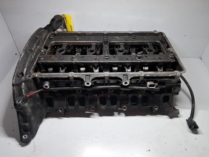 Begagnade Topplock Ford Transit Pris € 423,50 Inklusive moms erbjuds av De Jonghe Recuparts