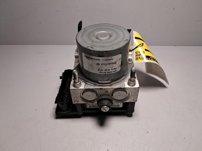 Używane Sterownik ABS Citroen Berlingo 1.6 16V Cena € 151,25 Z VAT oferowane przez De Jonghe Recuparts