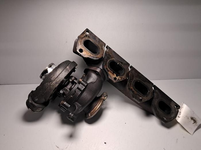 Używane Turbo Citroen C-Crosser 2.2 HDiF 16V Cena € 272,25 Z VAT oferowane przez De Jonghe Recuparts