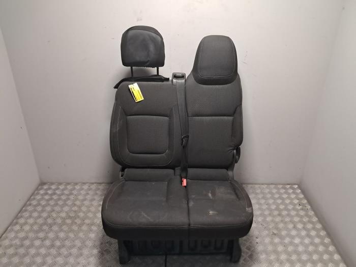 Używane Fotel prawy Renault Trafic (1FL/2FL/3FL/4FL) 1.6 dCi 140 Twin Turbo Cena € 302,50 Z VAT oferowane przez De Jonghe Recuparts