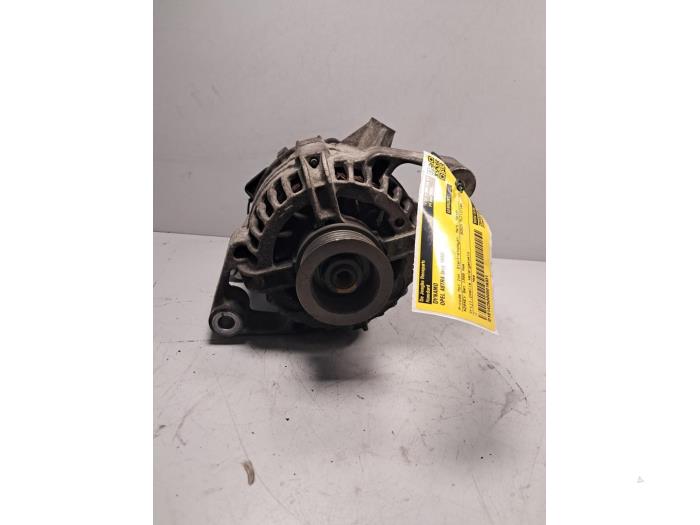 Begagnade Dynamo Opel Astra G (F08/48) Pris € 60,50 Inklusive moms erbjuds av De Jonghe Recuparts