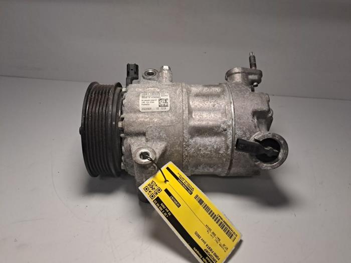 Gebrauchte Klimapumpe Ford Fiesta 7 1.0 EcoBoost 12V Hybrid 125 Preis € 181,50 Mit Mehrwertsteuer angeboten von De Jonghe Recuparts